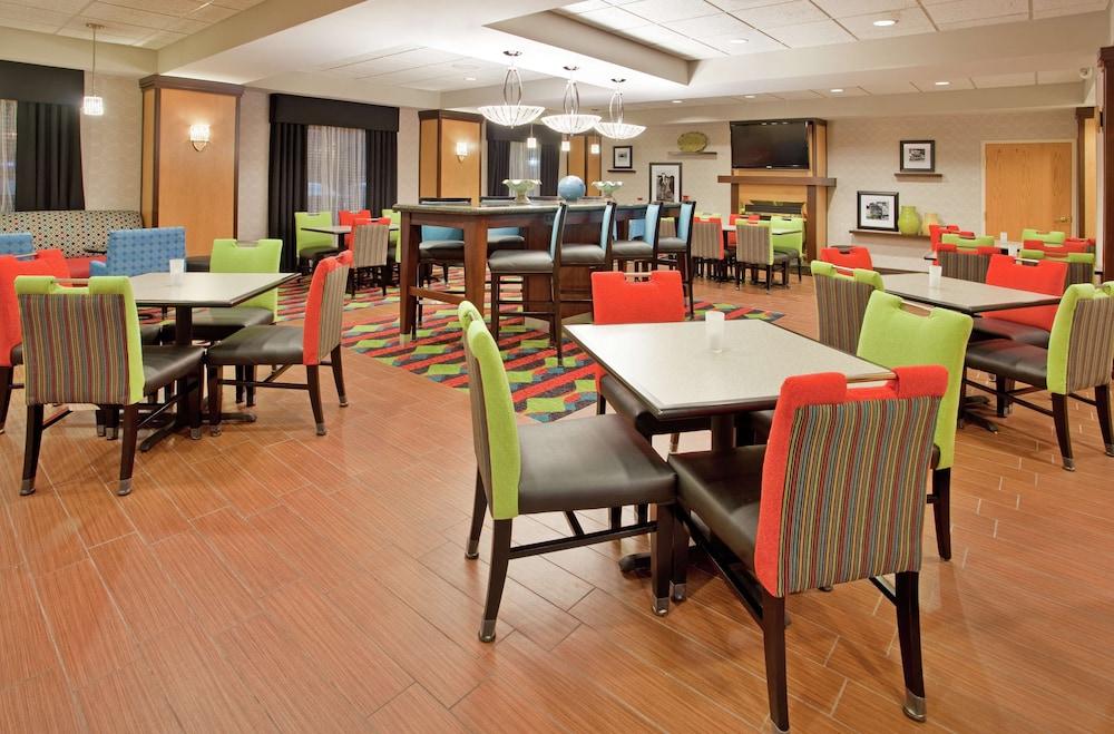 Hampton Inn Norfolk Exterior foto
